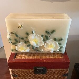 Floral Cream and Green Flowers and Bees Two Wick Large Red Envelope Candle